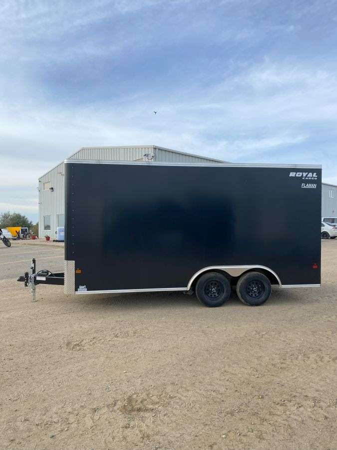 2025 Royal LCH 8'6" x 16' Flat Front Cargo