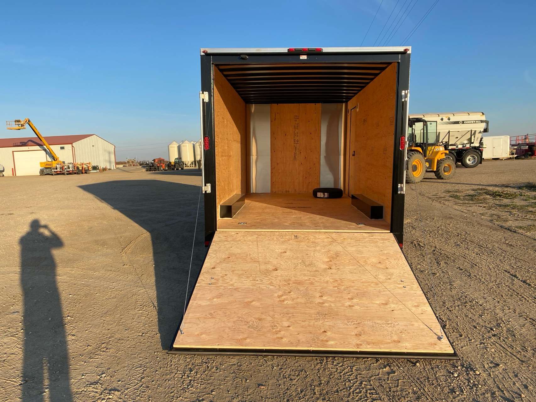 2025 Royal LCH 8'6" x 16' Flat Front Cargo Trailer
