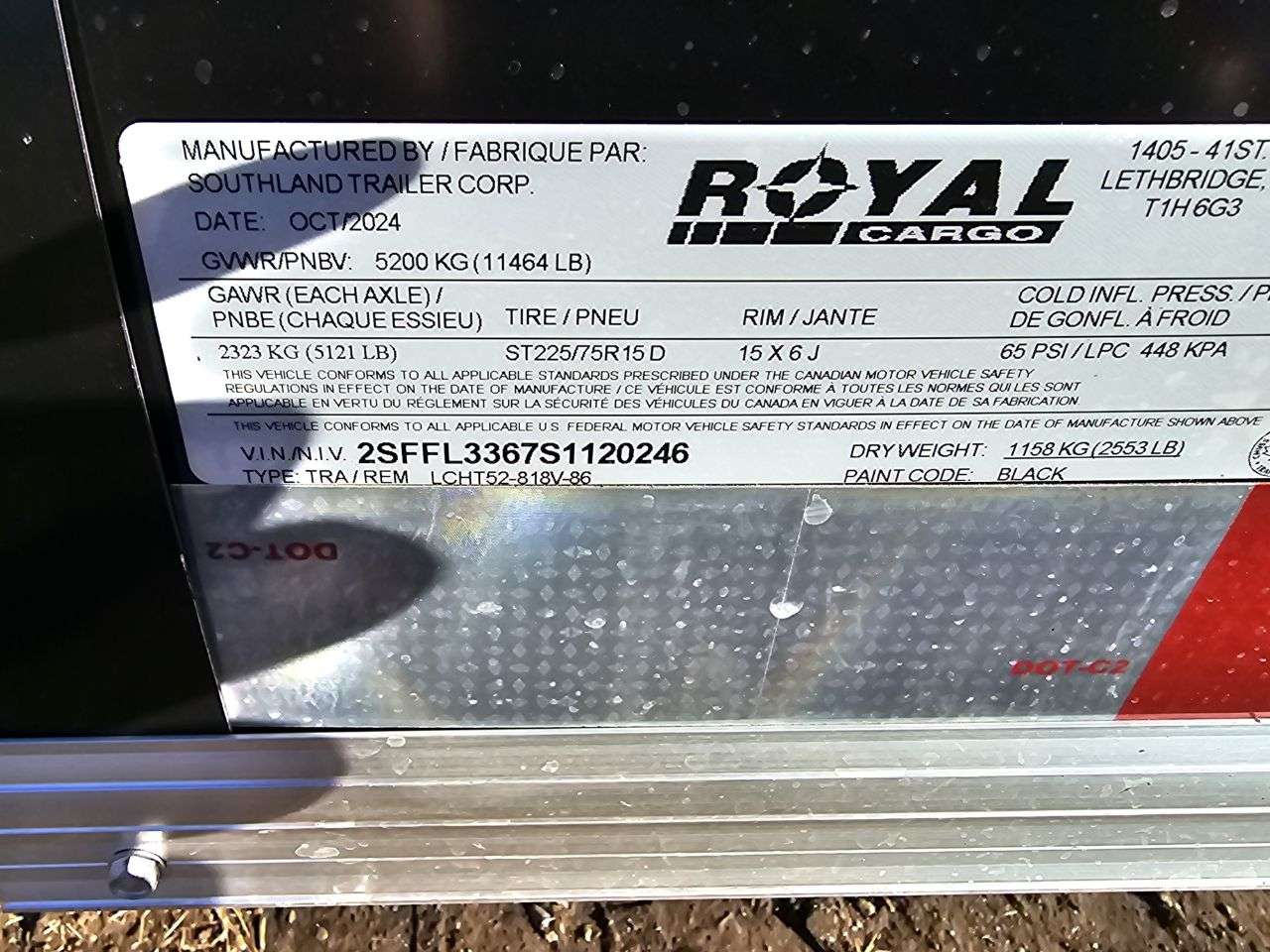 2025 Royal LCH 8'6" x 16' + V-Nose Cargo