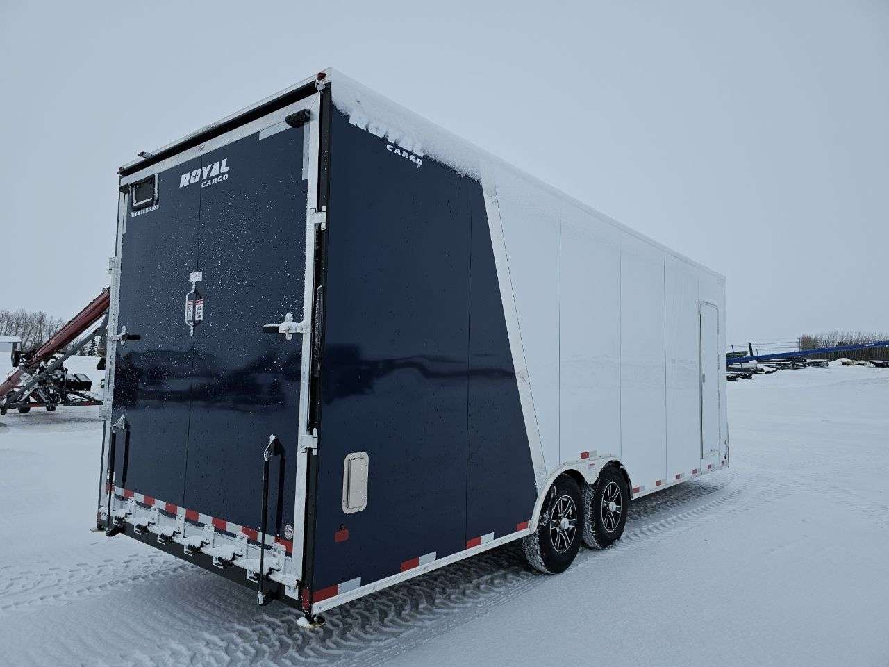 2025 Royal XR 8'6" x 22' + V-Nose Car Hauler Trailer