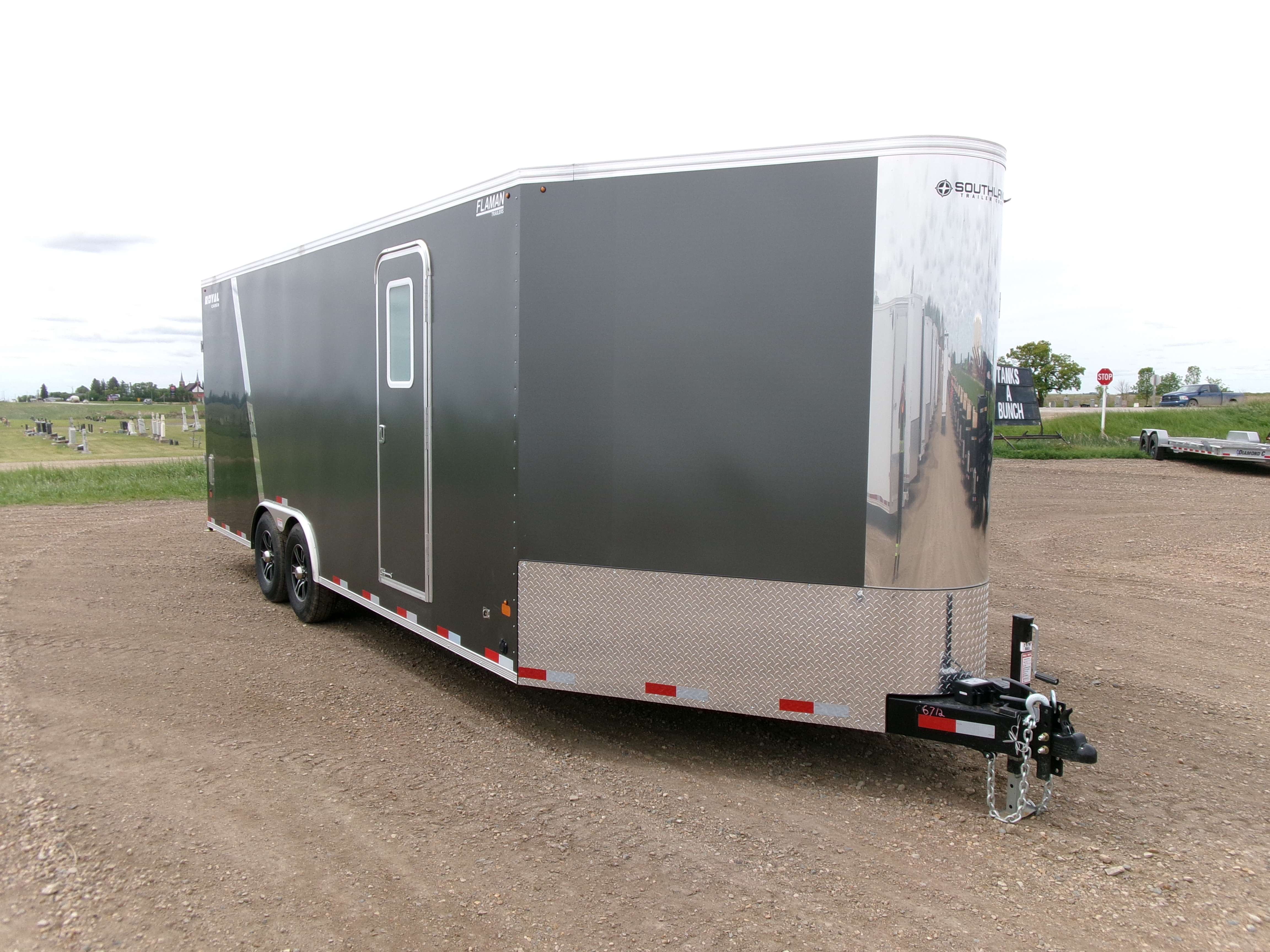 2025 Royal XRARC 8'6" x 22' + V-Nose Car Hauler