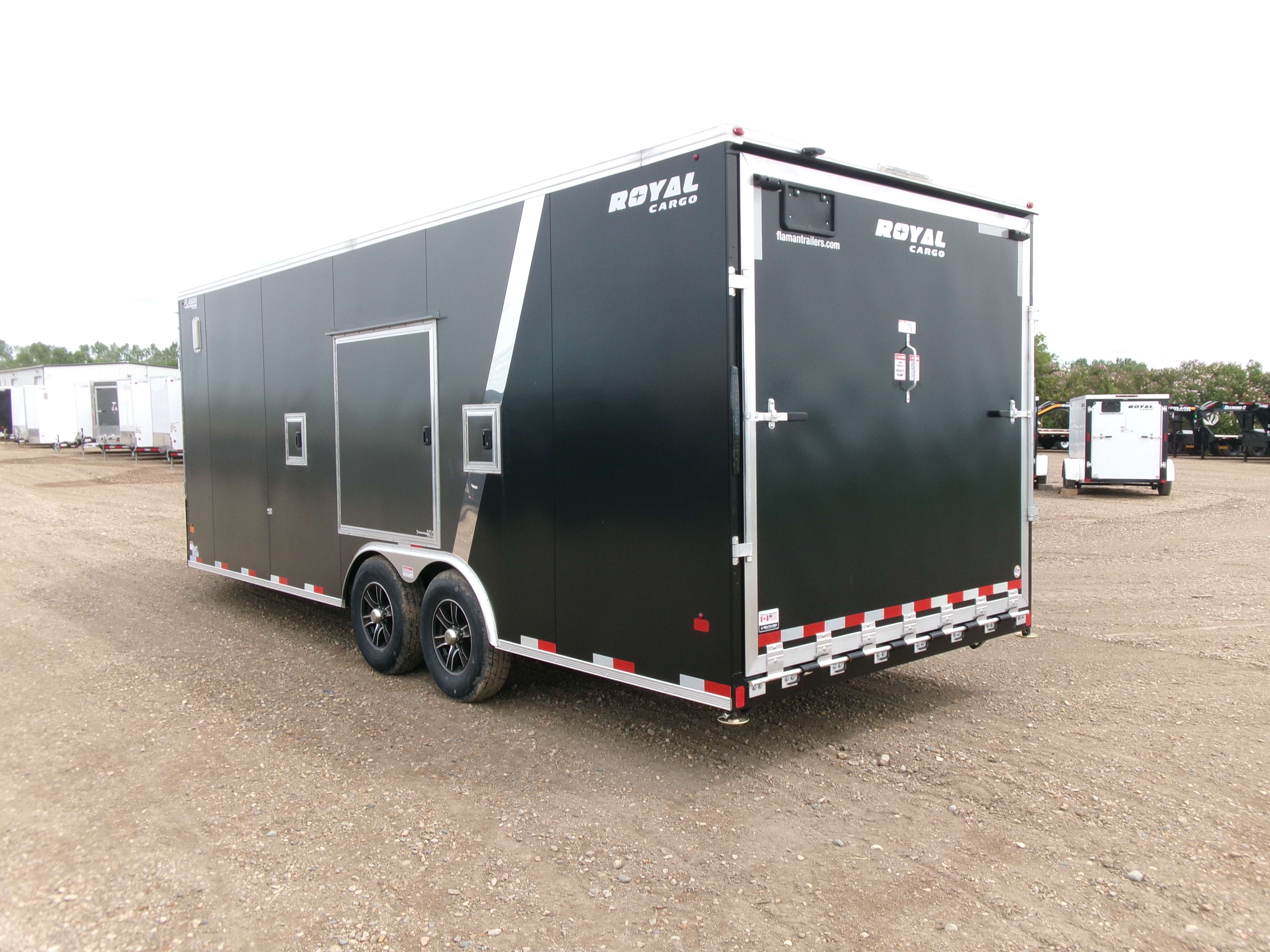 2025 Royal XRARC 8'6" x 22' + V-Nose Car Hauler