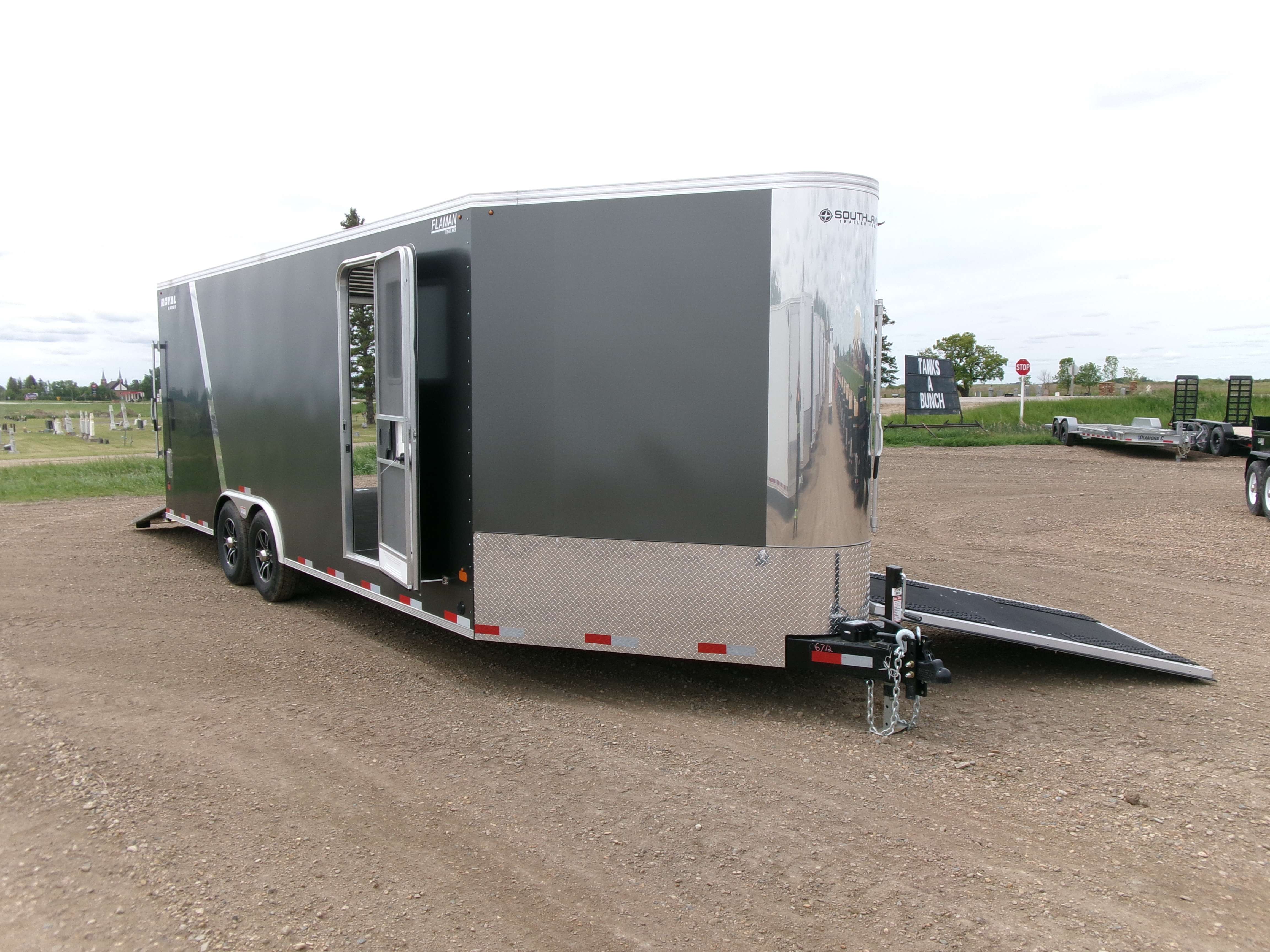 2025 Royal XRARC 8'6" x 22' + V-Nose Car Hauler