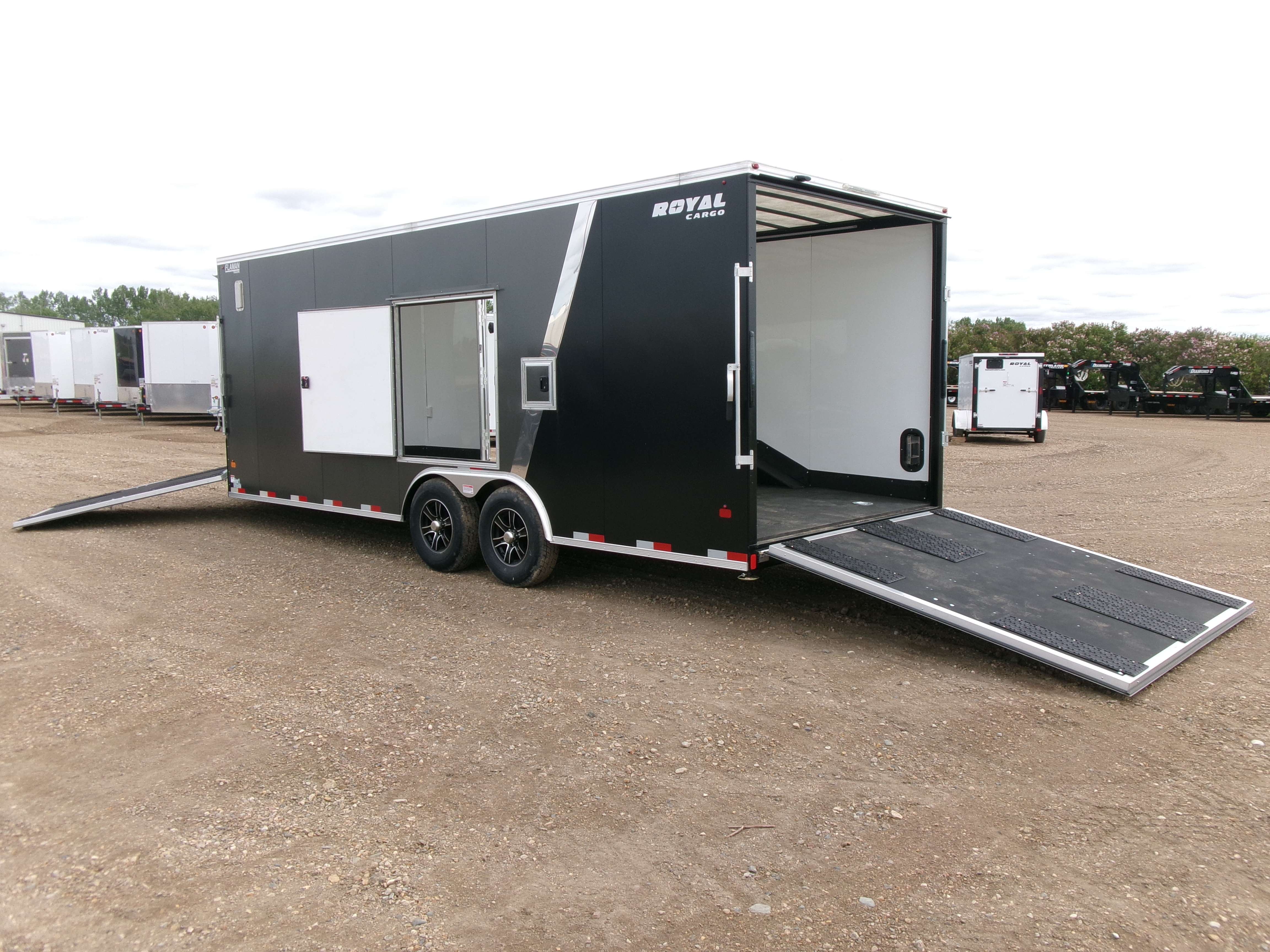 2025 Royal XRARC 8'6" x 22' + V-Nose Car Hauler