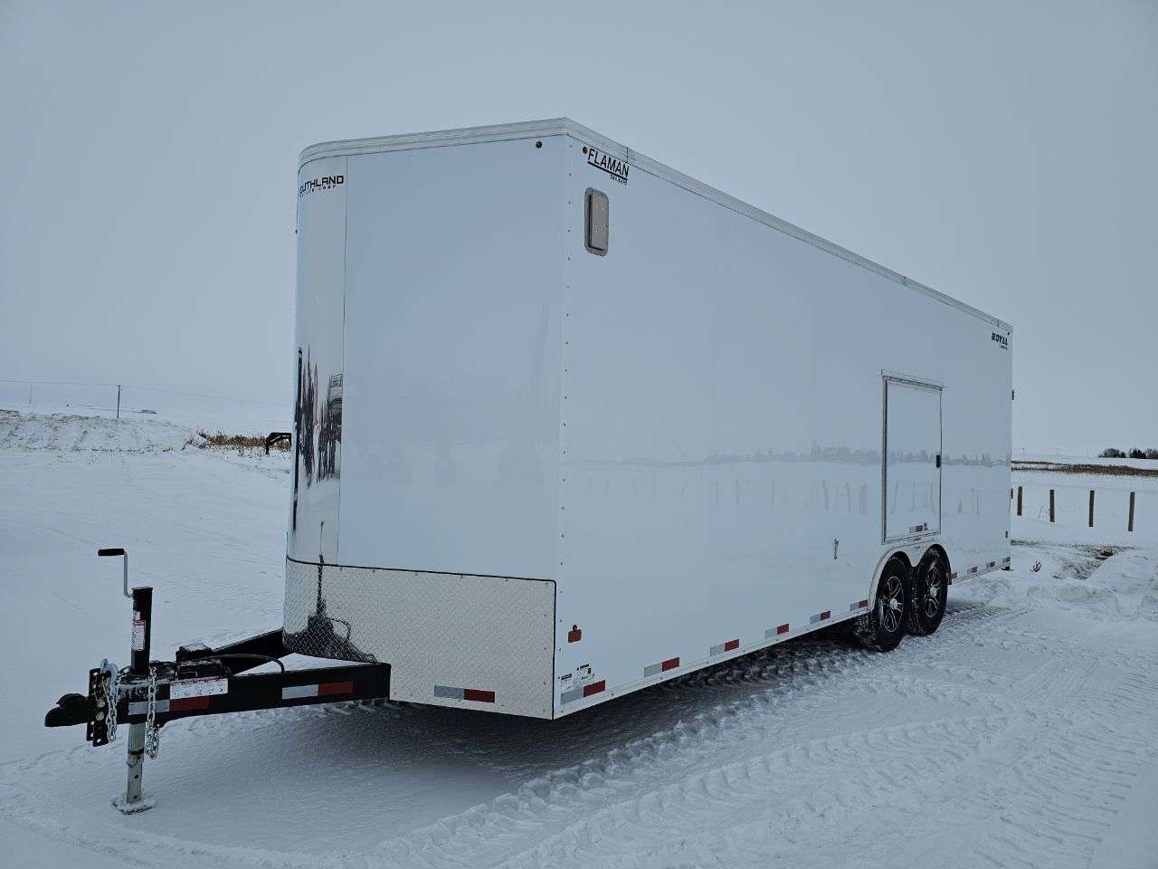 2025 Royal XRARC 8'6" x 22' + V-Nose Car Hauler