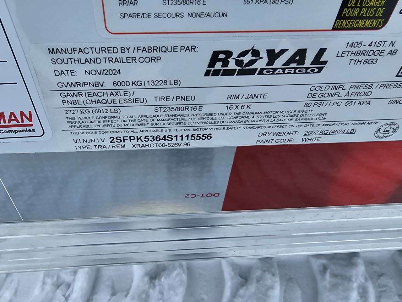 2025 Royal XRARC 8'6" x 22' + V-Nose Car Hauler