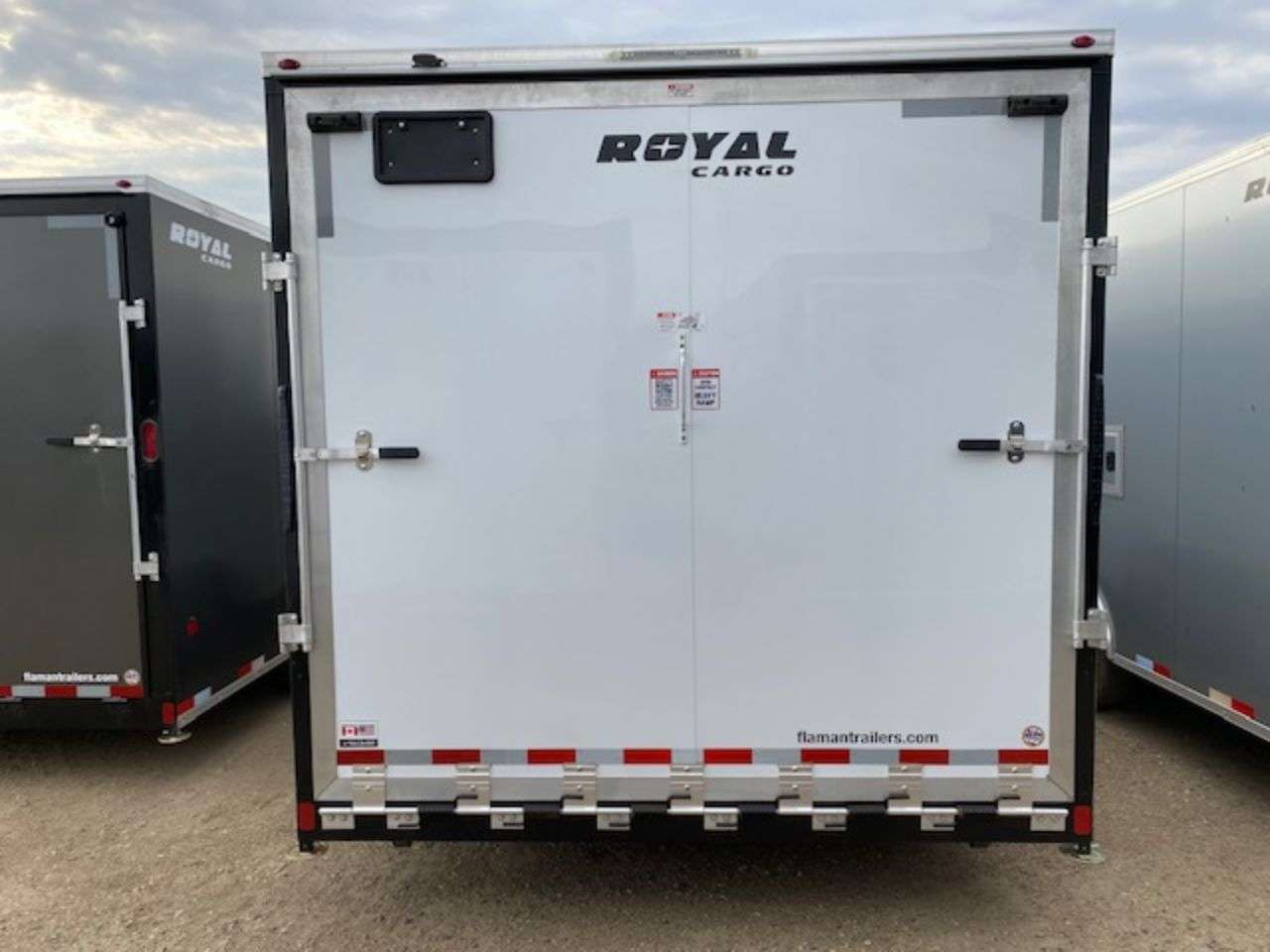 2025 Royal XRARC 8'6" x 24' + V-Nose Car Hauler