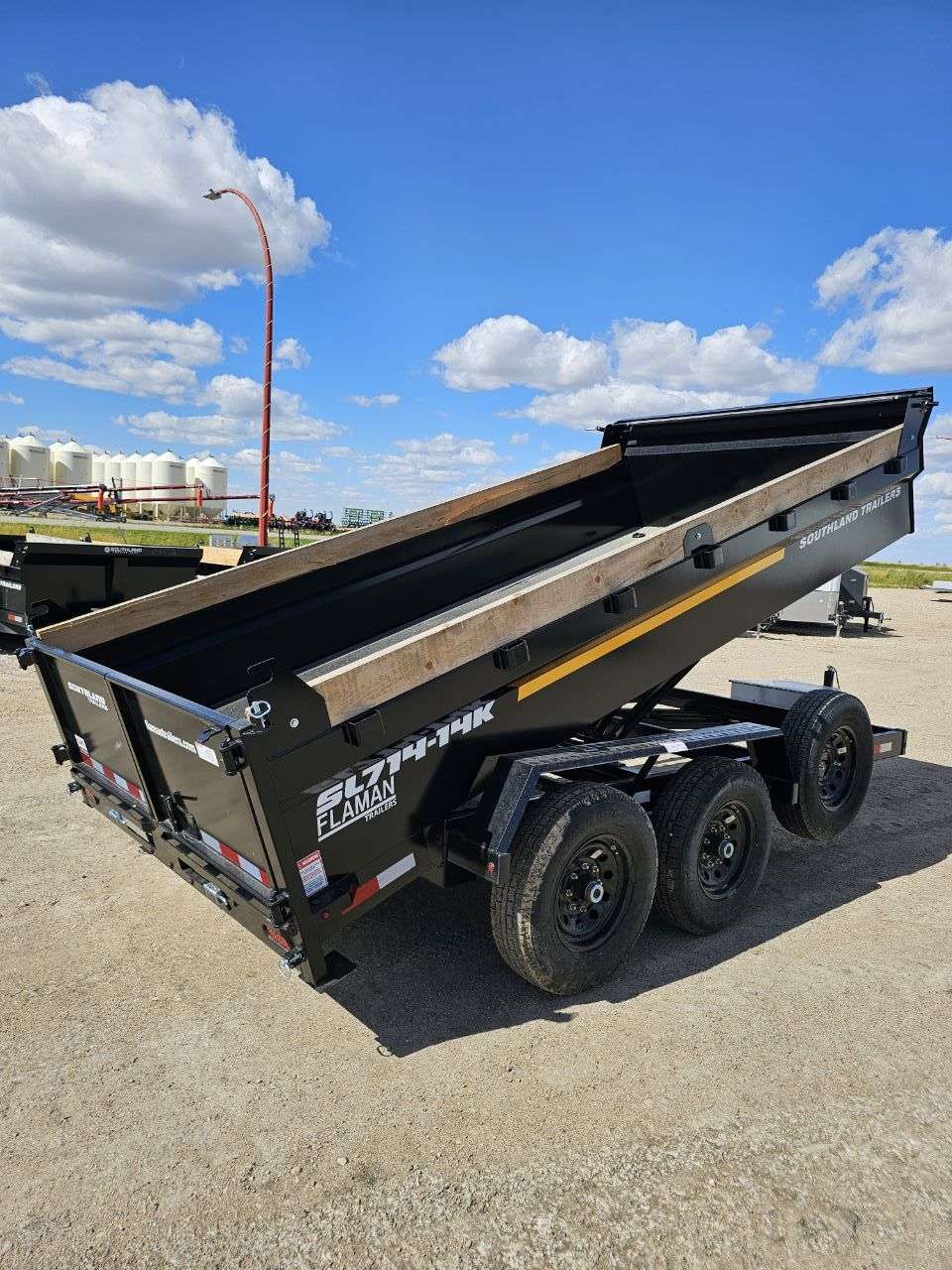 2025 Southland 14K 7' x 14' Dump - 2 in stock