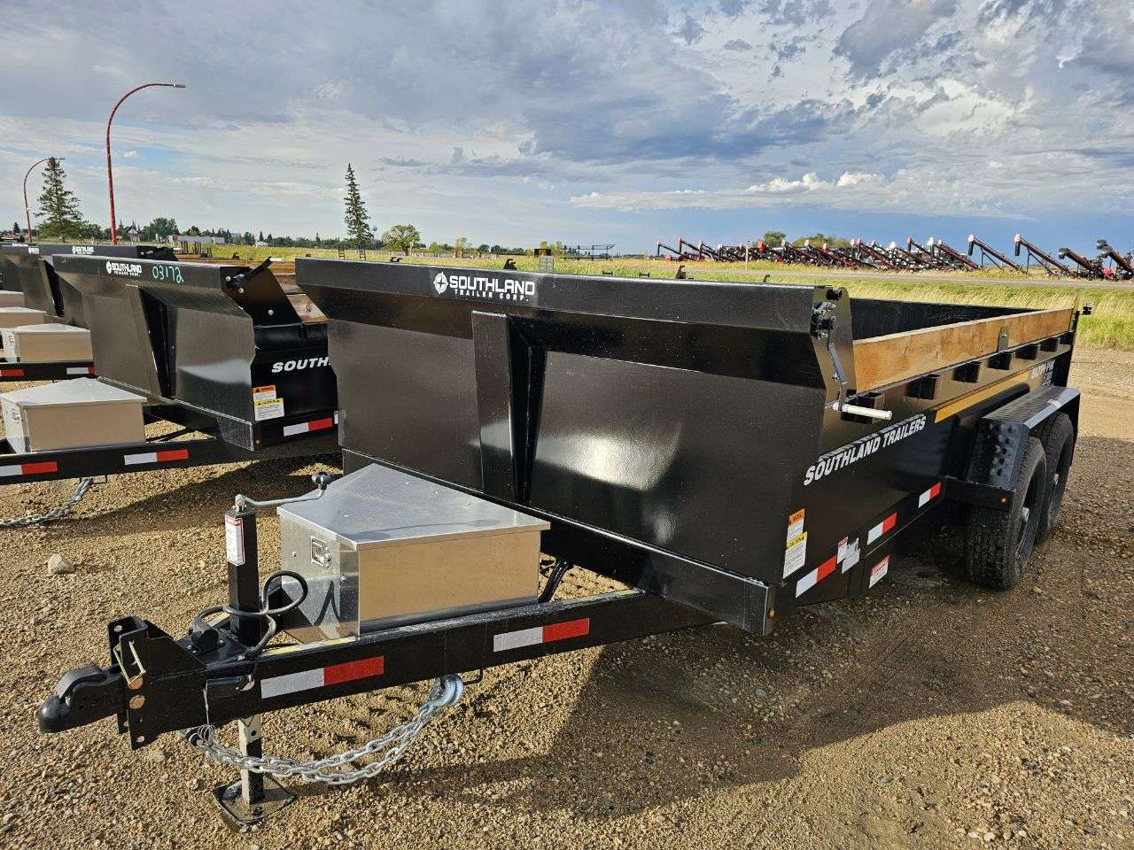 2025 Southland 14K 7' x 14' Dump - 2 in stock