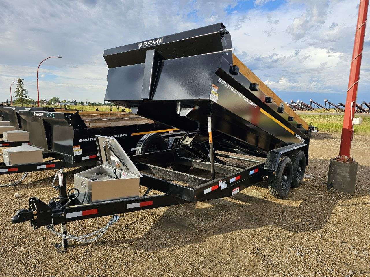 2025 Southland 14K 7' x 14' Dump - 2 in stock