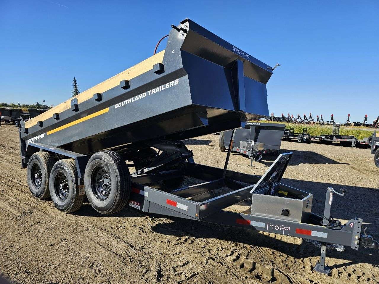 2025 Southland 14K 7' x 14' Dump