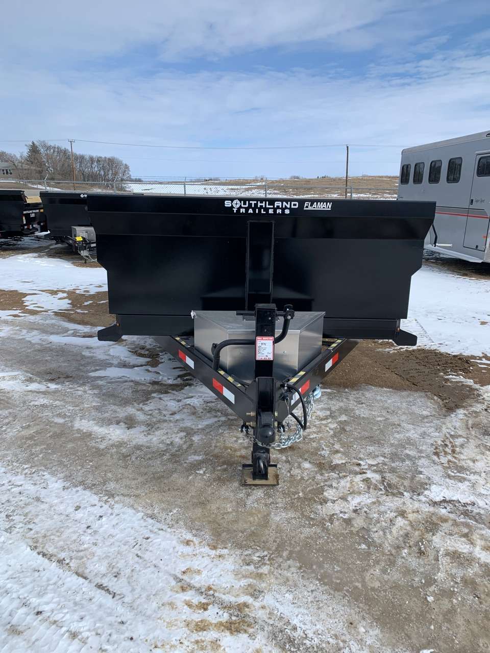 2025 Southland 16K 7' x 14' Dump