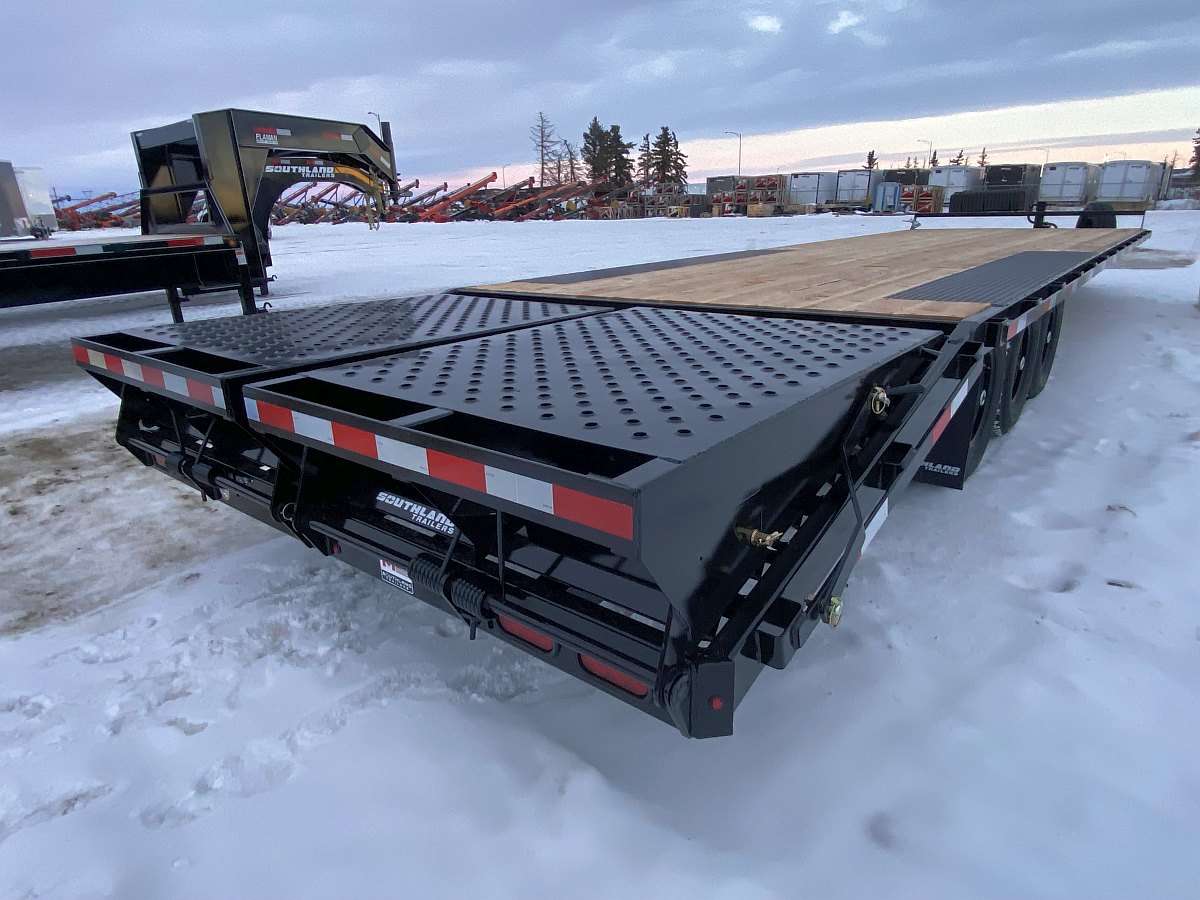 2025 Southland 25' Tri Axle Highboy Trailer