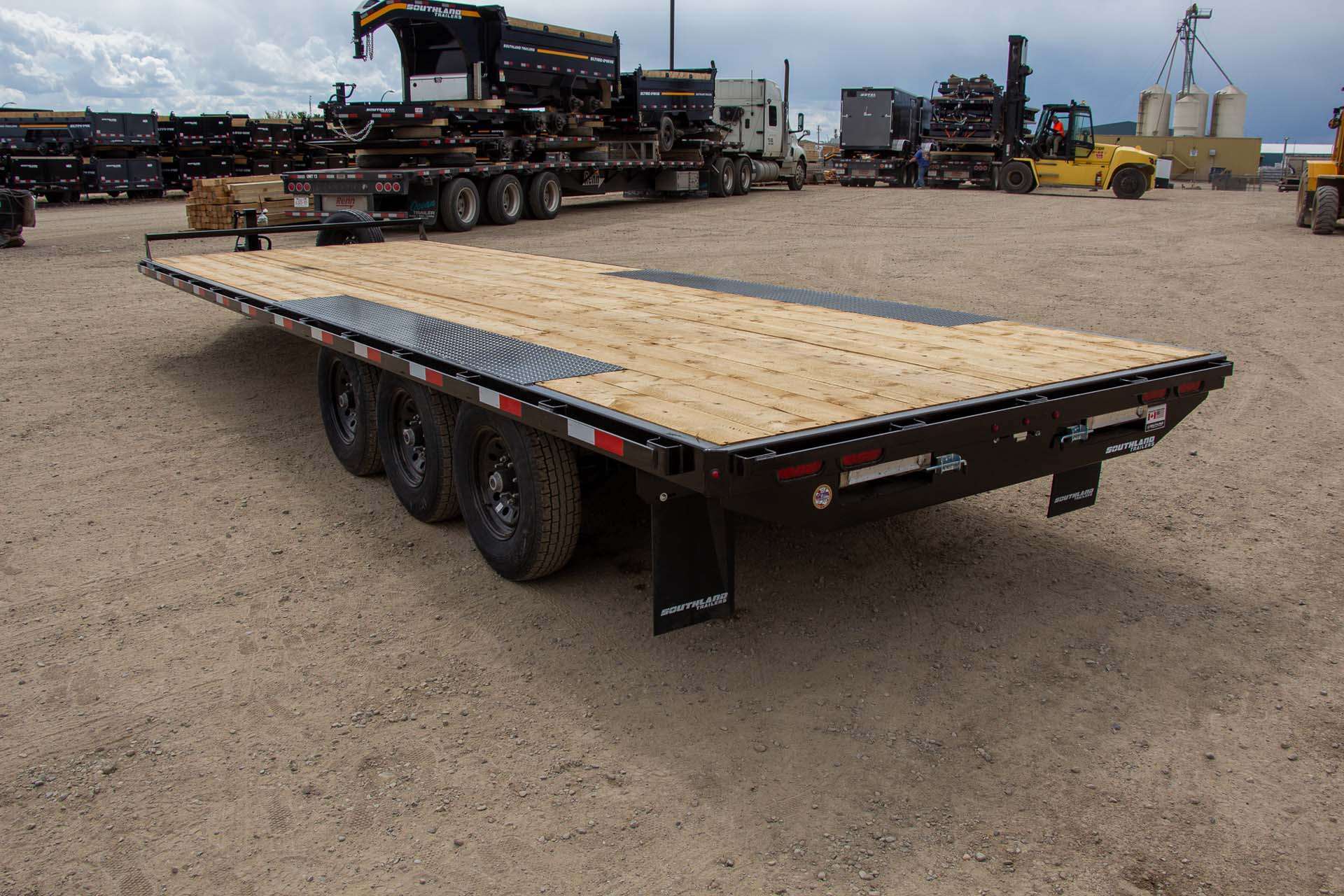 2025 Southland 25' Tri-Axle Highboy Trailer