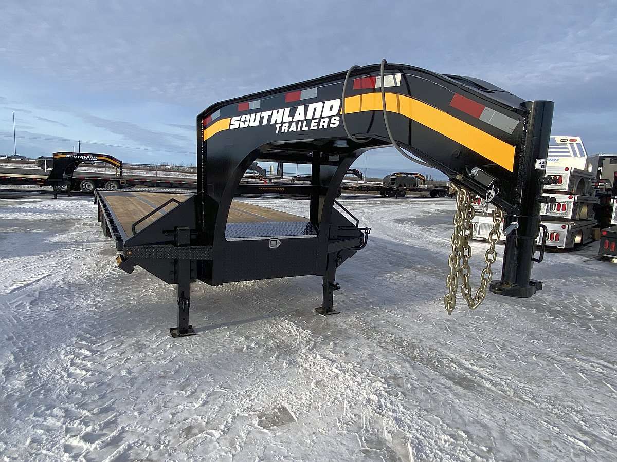 2025 Southland 26' + 6' Gooseneck Trailer