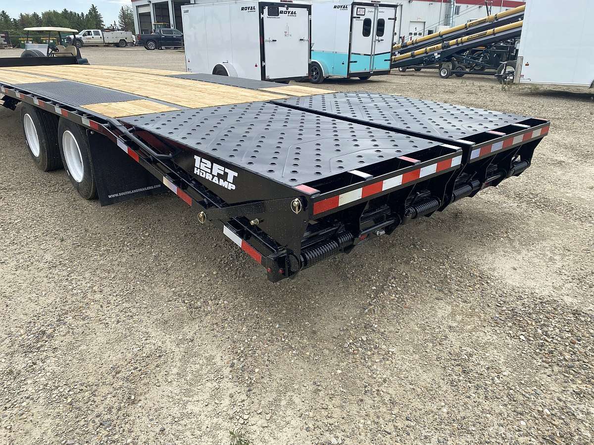 2025 Southland 26' Pintle Hitch Trailer