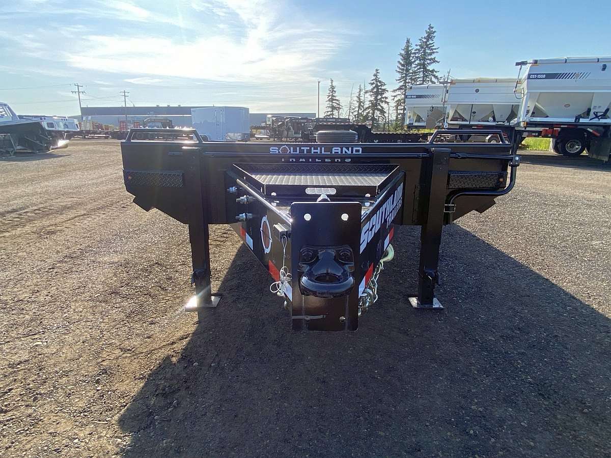 2025 Southland 26' Pintle Hitch Trailer