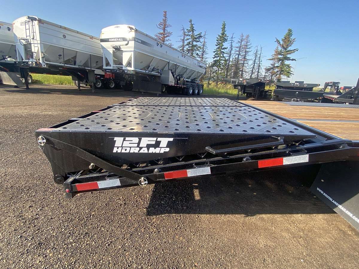 2025 Southland 26' Pintle Hitch Trailer