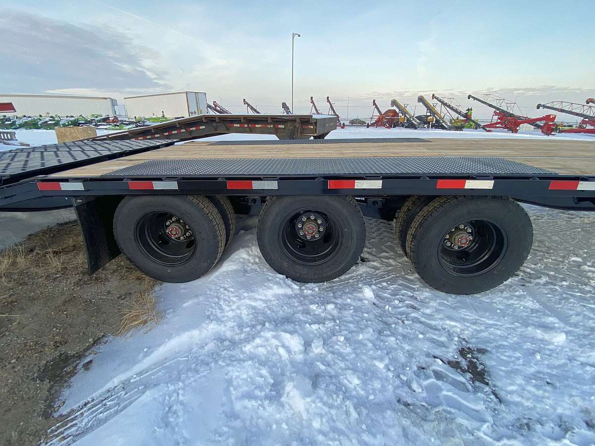 2025 Southland 28'+6' Gooseneck Trailer