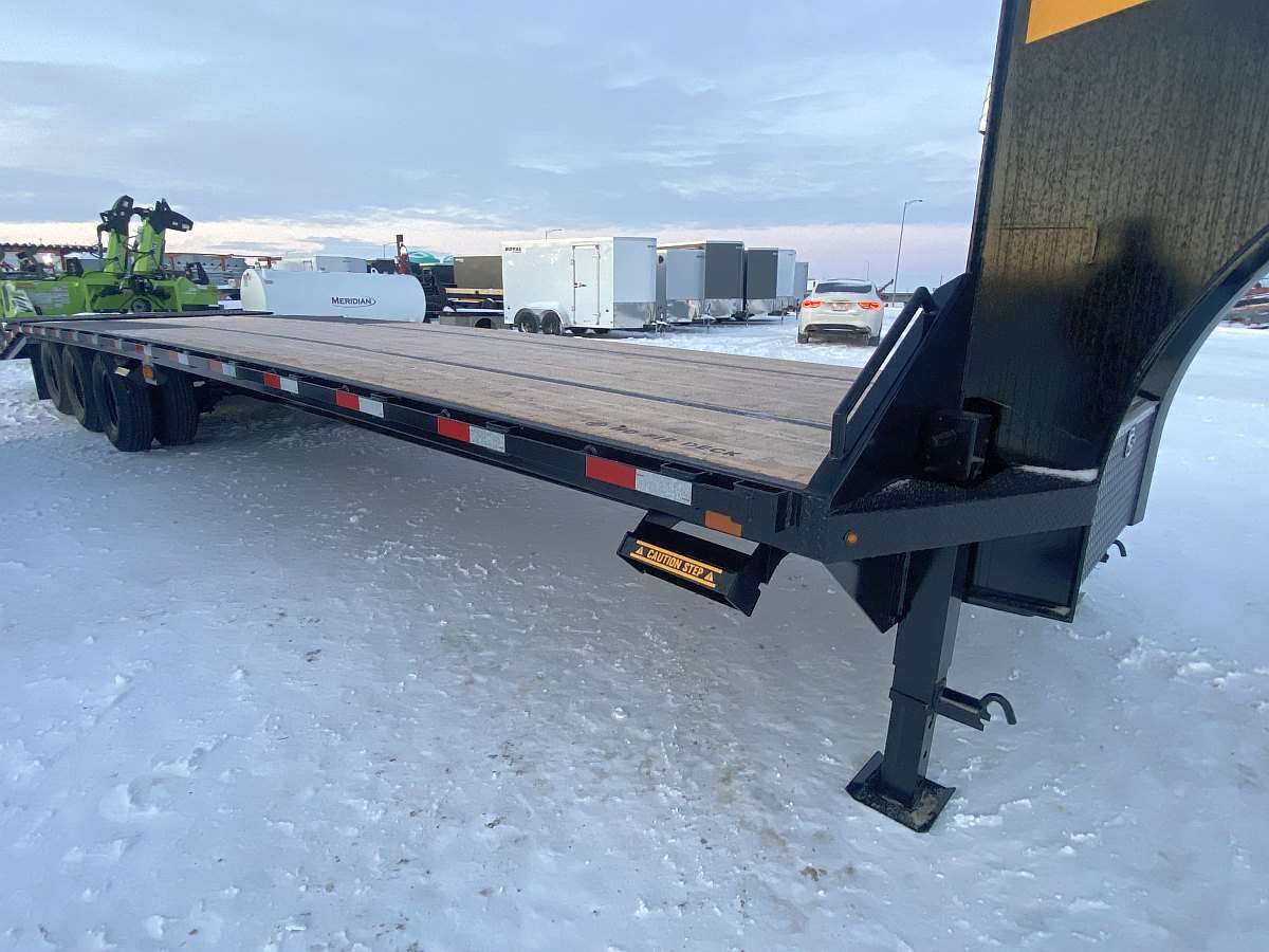 2025 Southland 28'+6' Gooseneck Trailer