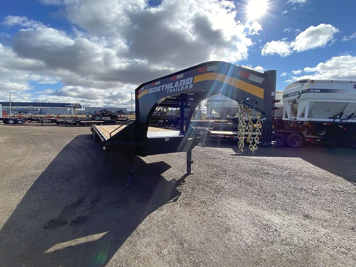 2025 Southland 30' + 6' Gooseneck Trailer