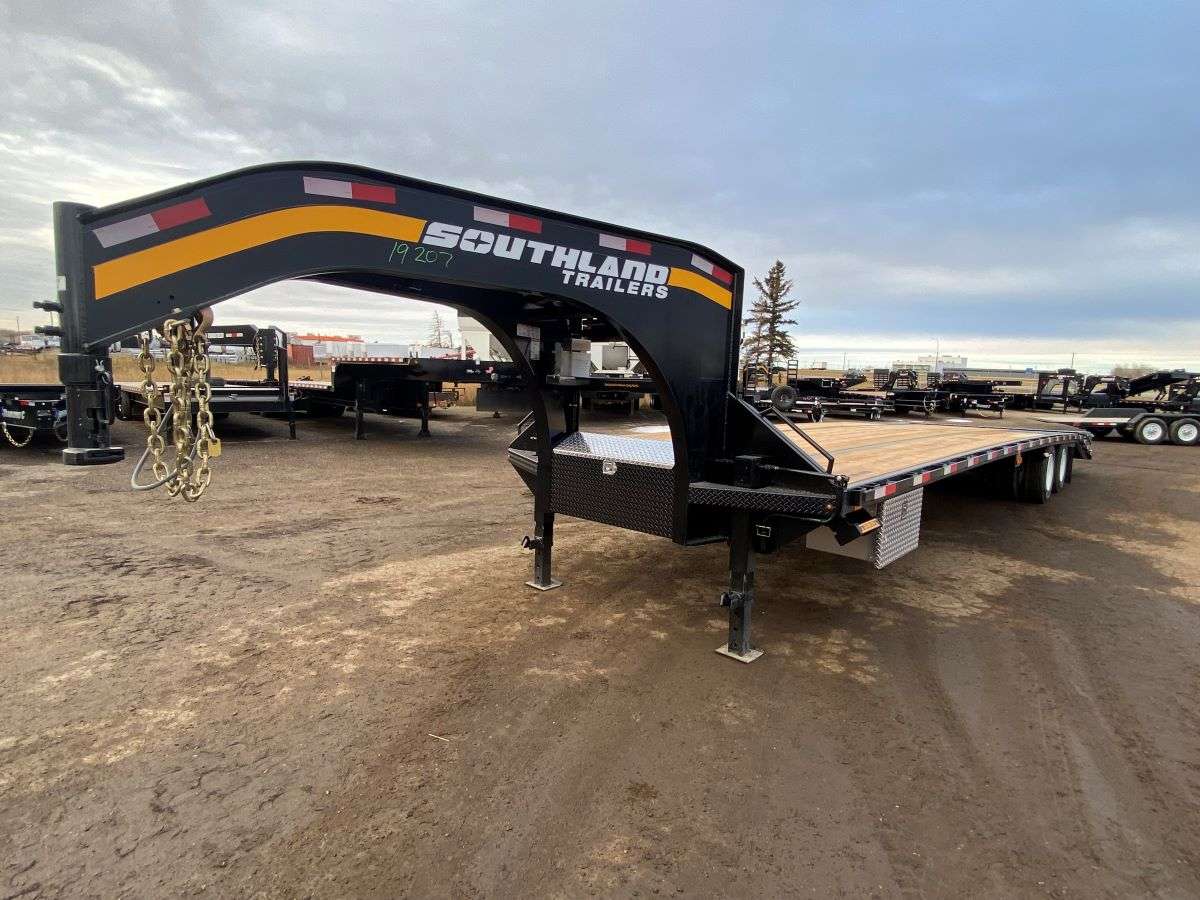 2025 Southland 30' + 6' Gooseneck Trailer