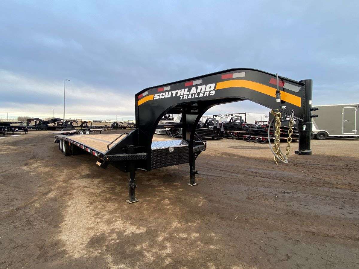 2025 Southland 30' + 6' Gooseneck Trailer