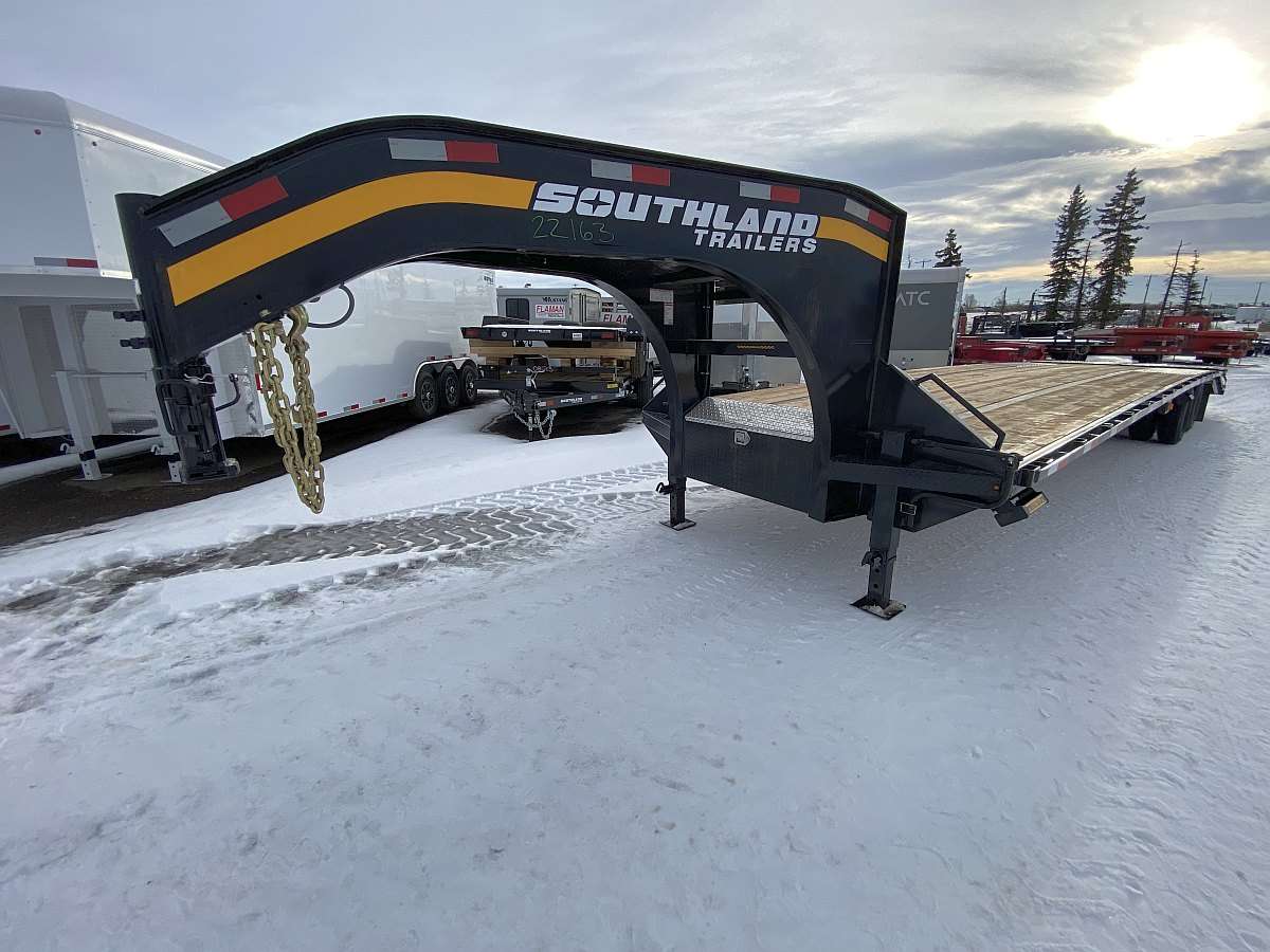 2025 Southland 30' + 6' Gooseneck Trailer