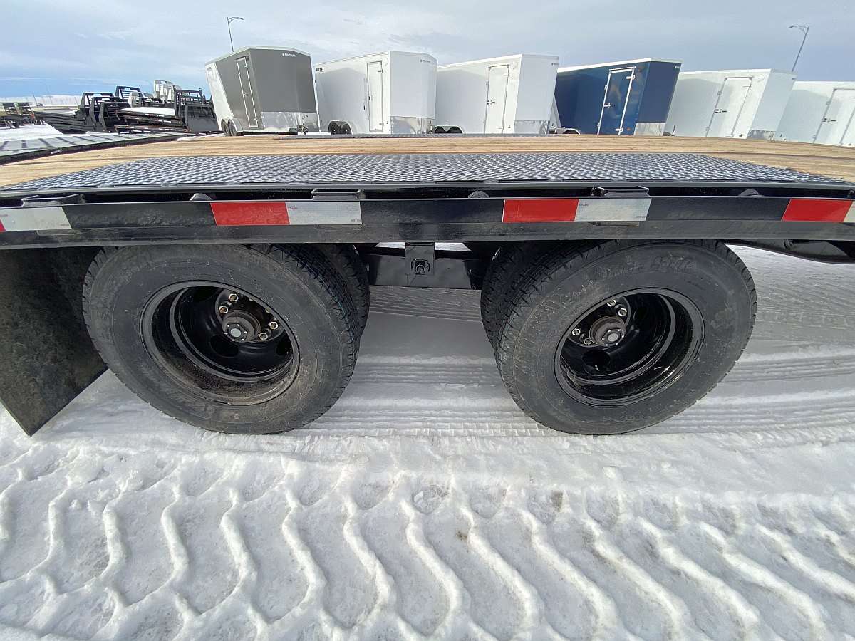 2025 Southland 30' + 6' Gooseneck Trailer