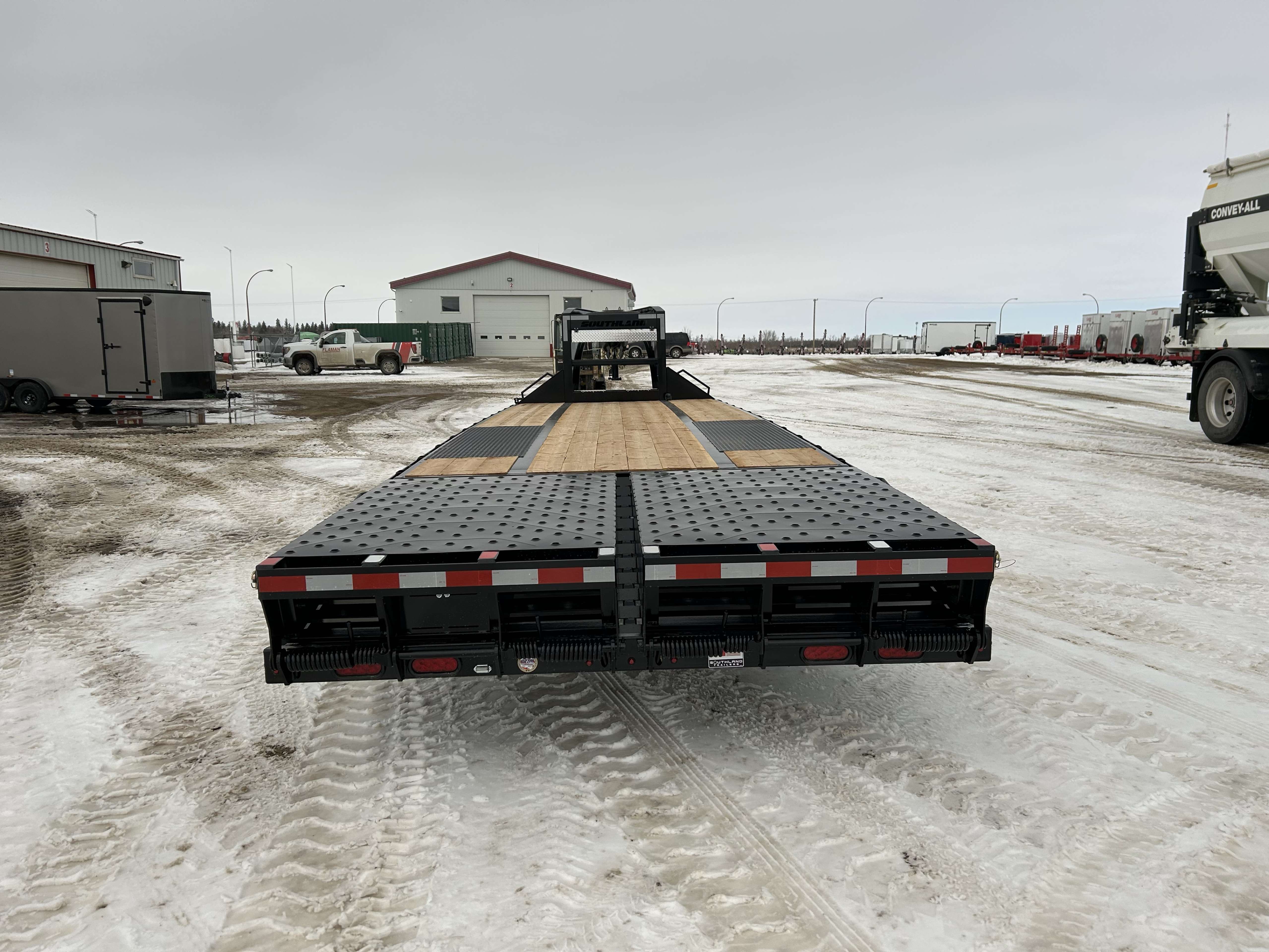 2025 Southland ETG 8'6" x 28' GN BT Flat Deck Trailer