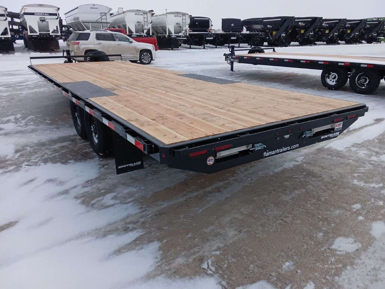 2025 Southland HBA 8'6" x 24' Deckover