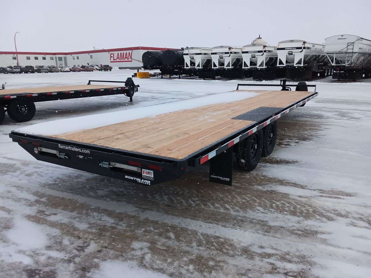 2025 Southland HBA 8'6" x 24' Deckover