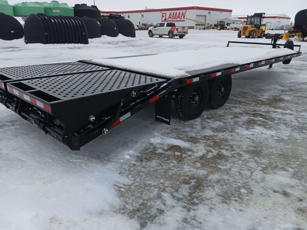 2025 Southland HBA 8'6" x 25' Beavertail Deckover