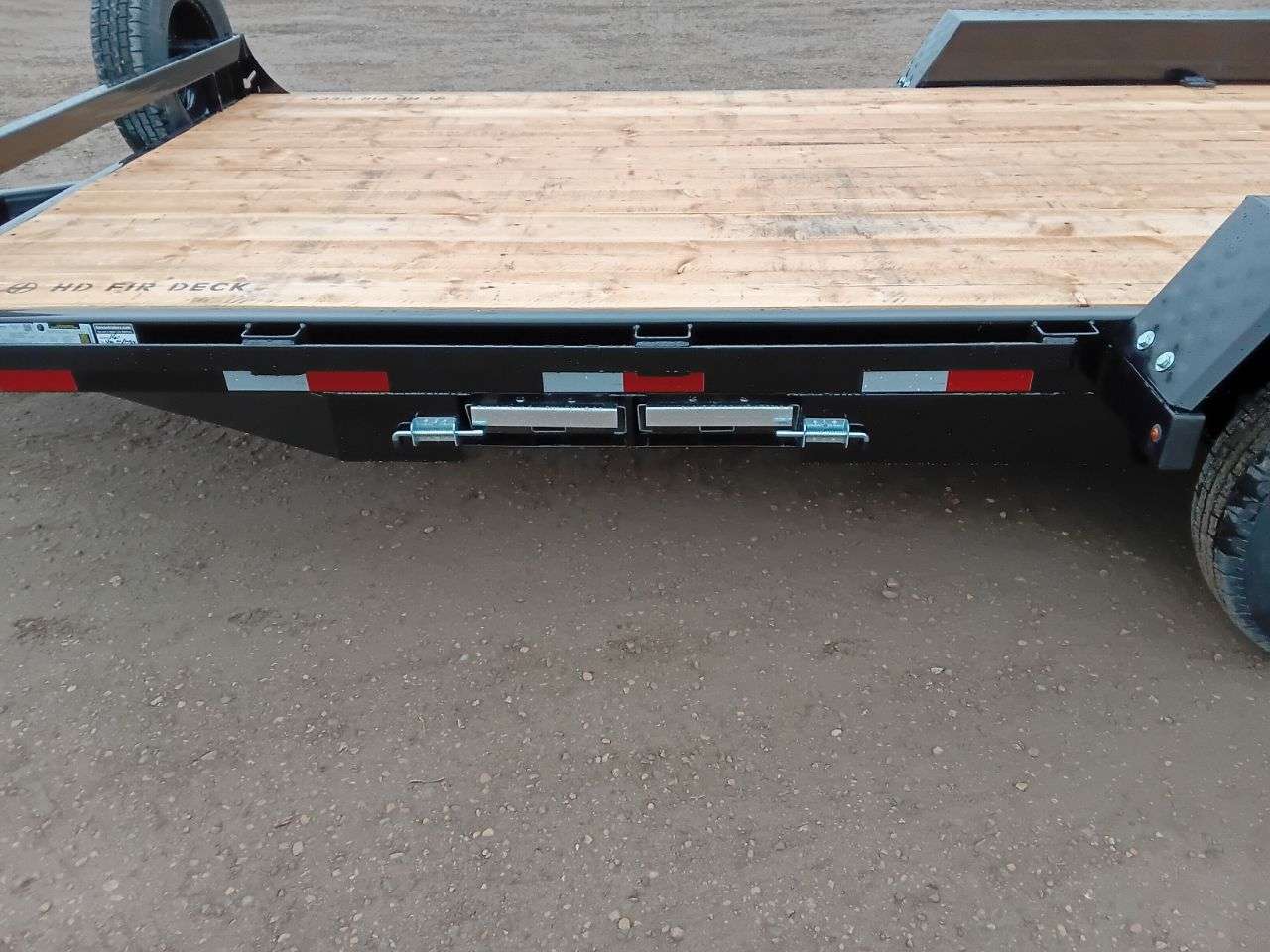 2025 Southland LBA 8'6" x 18' Flat Deck