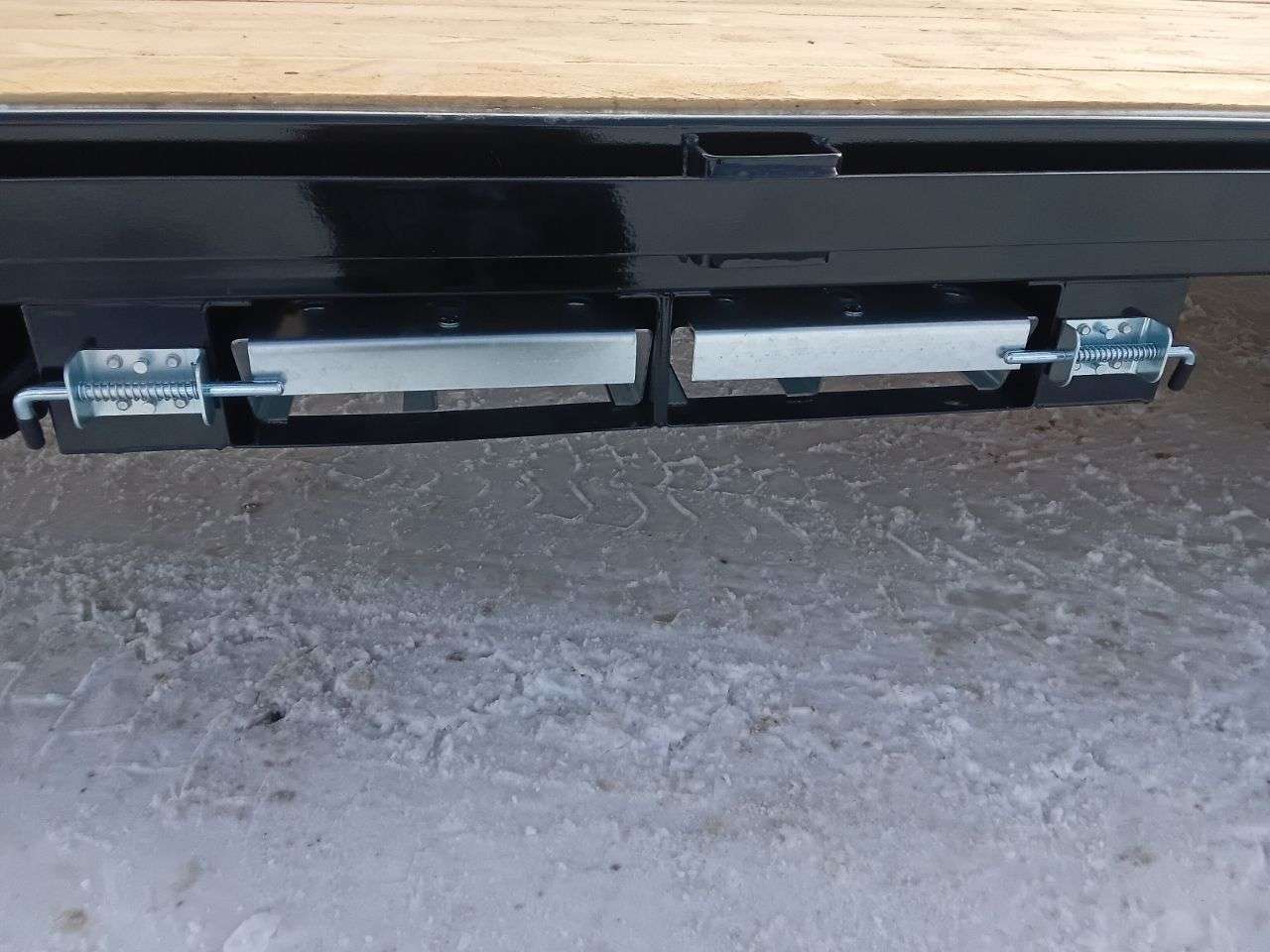 2025 Southland LBA 8'6" x 18' Flat Deck Trailer