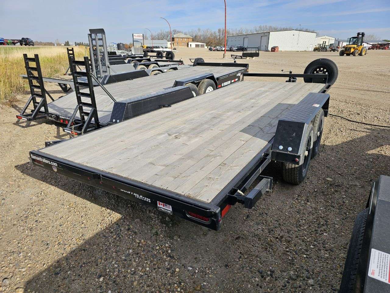 2025 Southland LBA 8'6" x 20' Beavertail Flat Deck