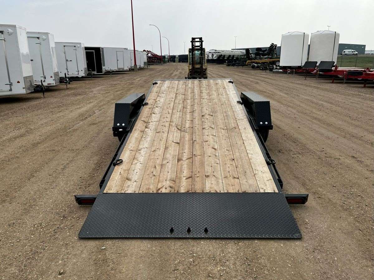 2025 Southland LBAT8- 22' Tilt Deck Trailer