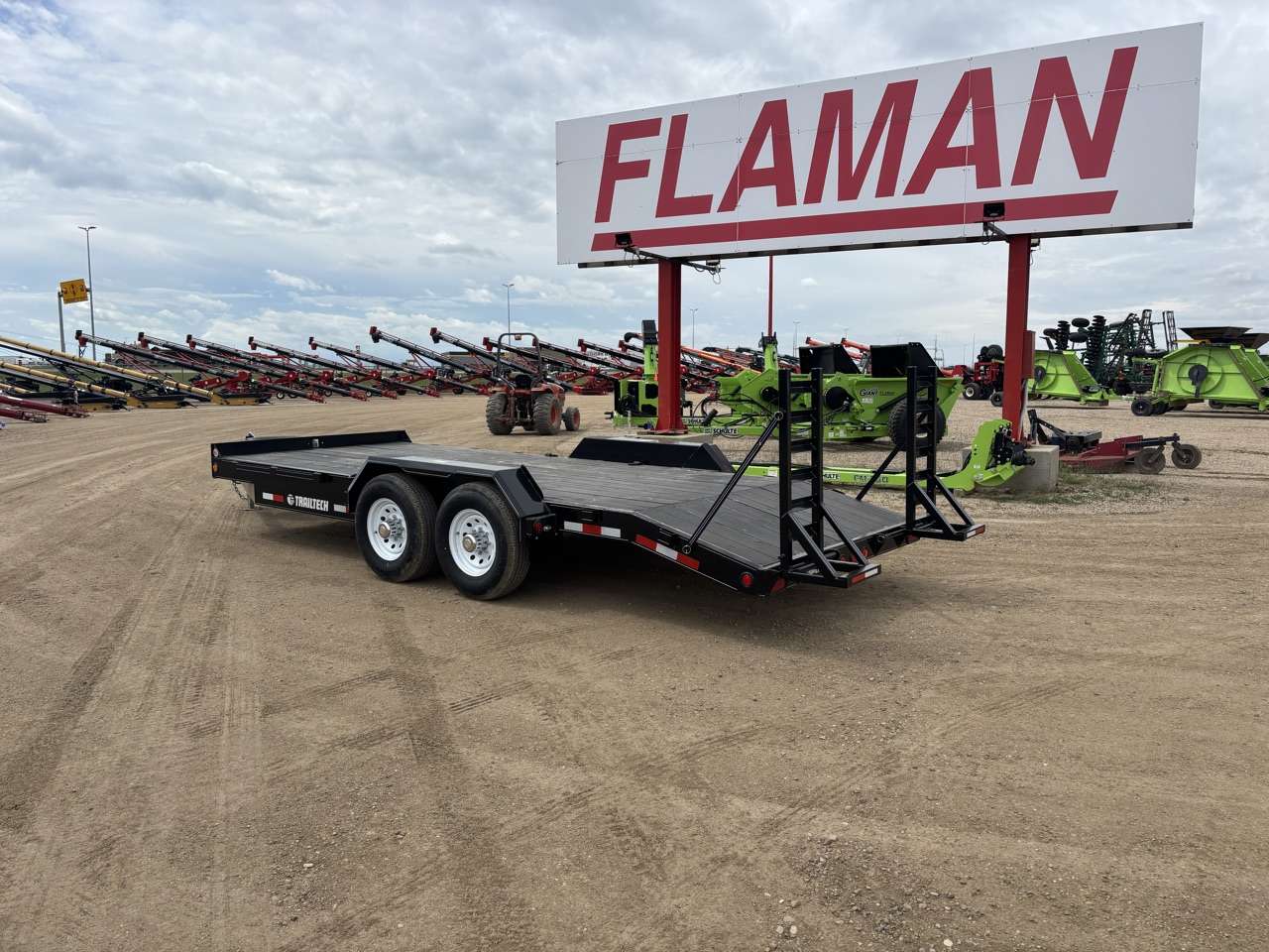 2025 Trailtech 16' + 2' Beavertail Flat Deck Trailer