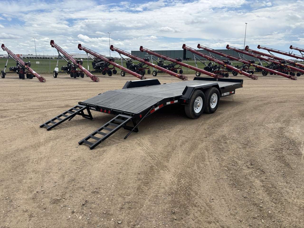 2025 Trailtech 16' + 2' Beavertail Flat Deck Trailer