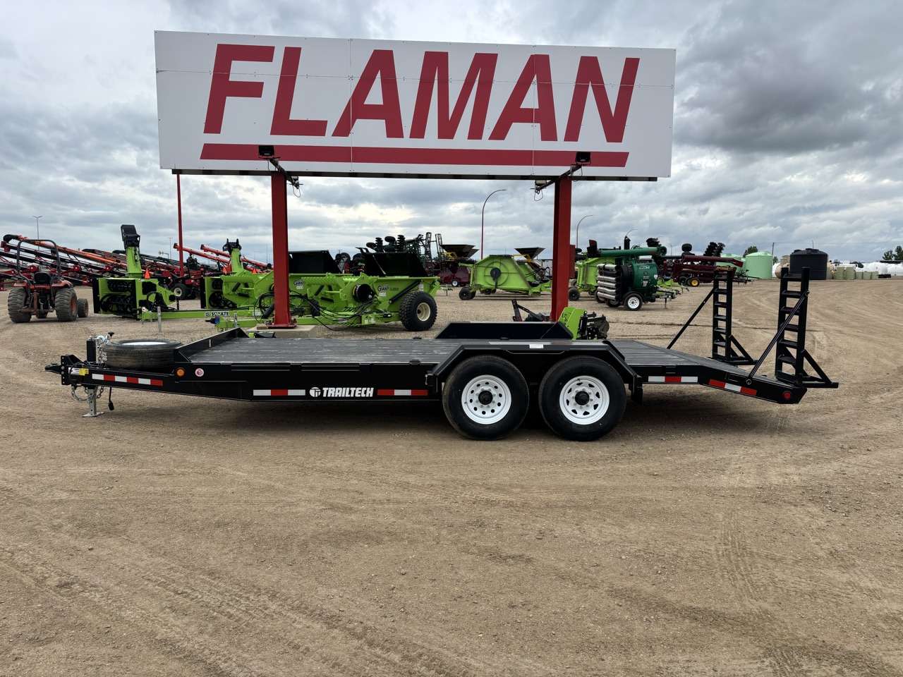 2025 Trailtech 16' + 2' Beavertail Flat Deck Trailer