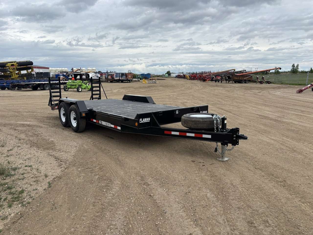 2025 Trailtech 16' + 2' Beavertail Flat Deck Trailer