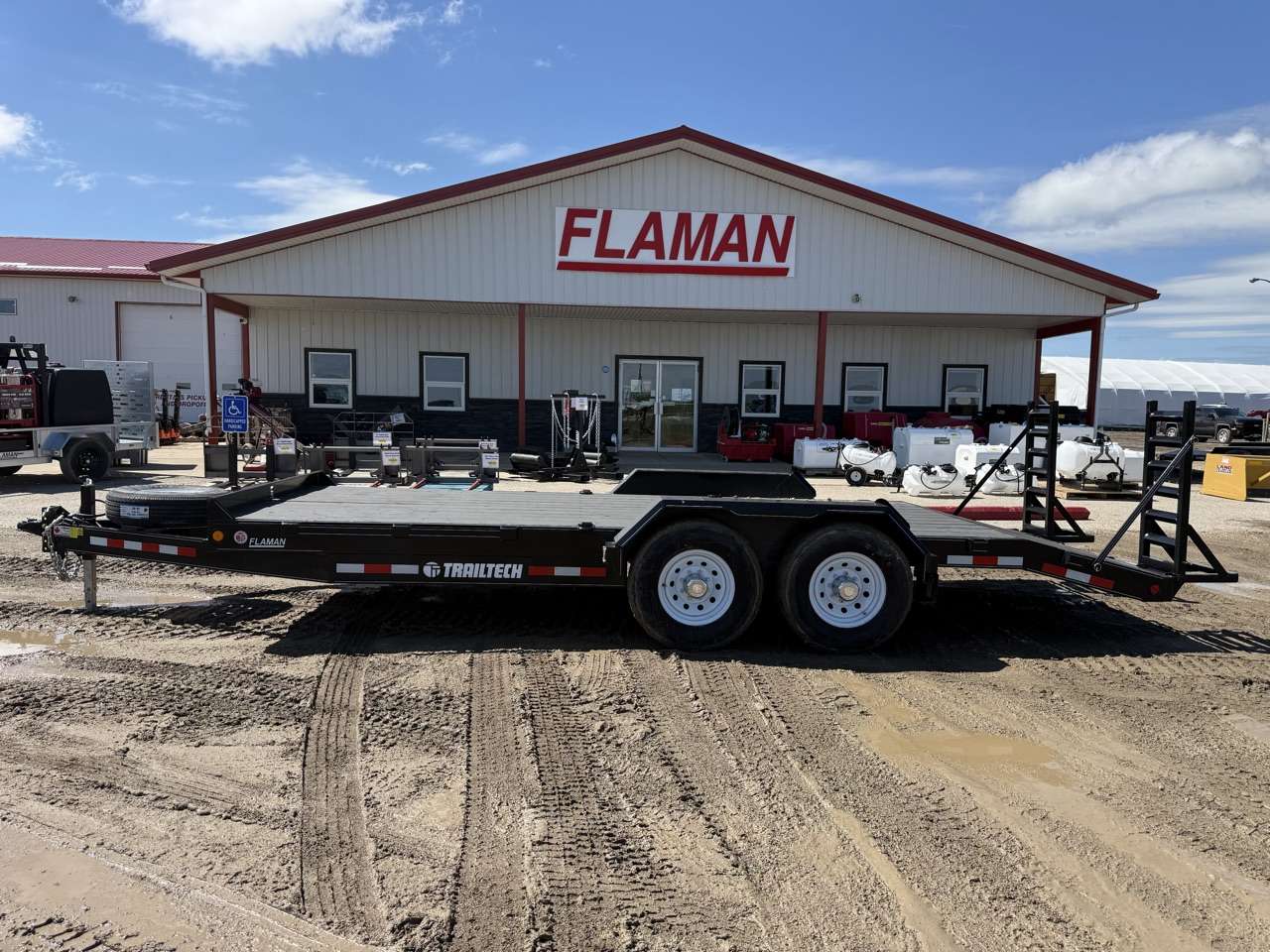 2025 Trailtech 16' + 2' Beavertail Flat Deck Trailer