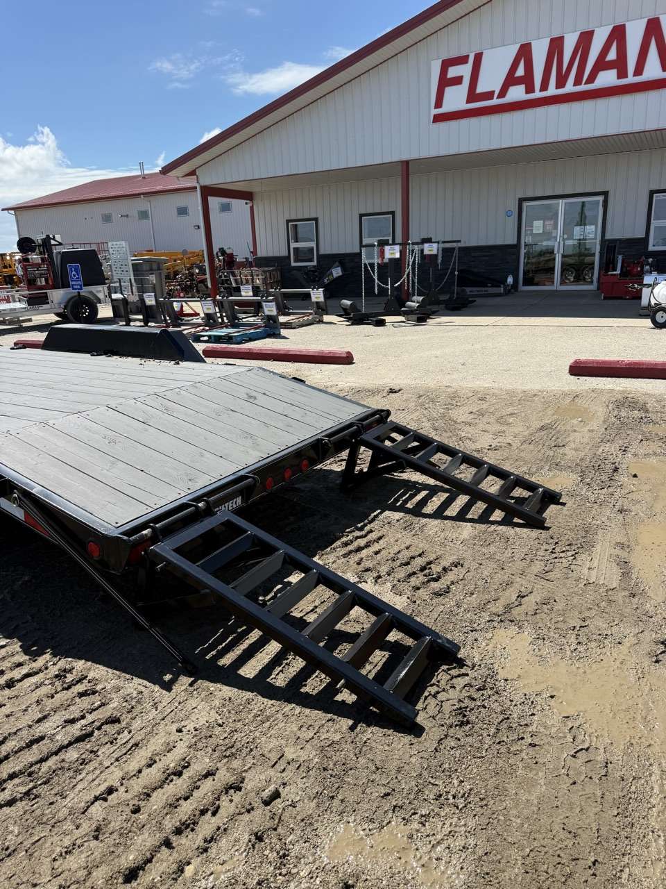 2025 Trailtech 16' + 2' Beavertail Flat Deck Trailer