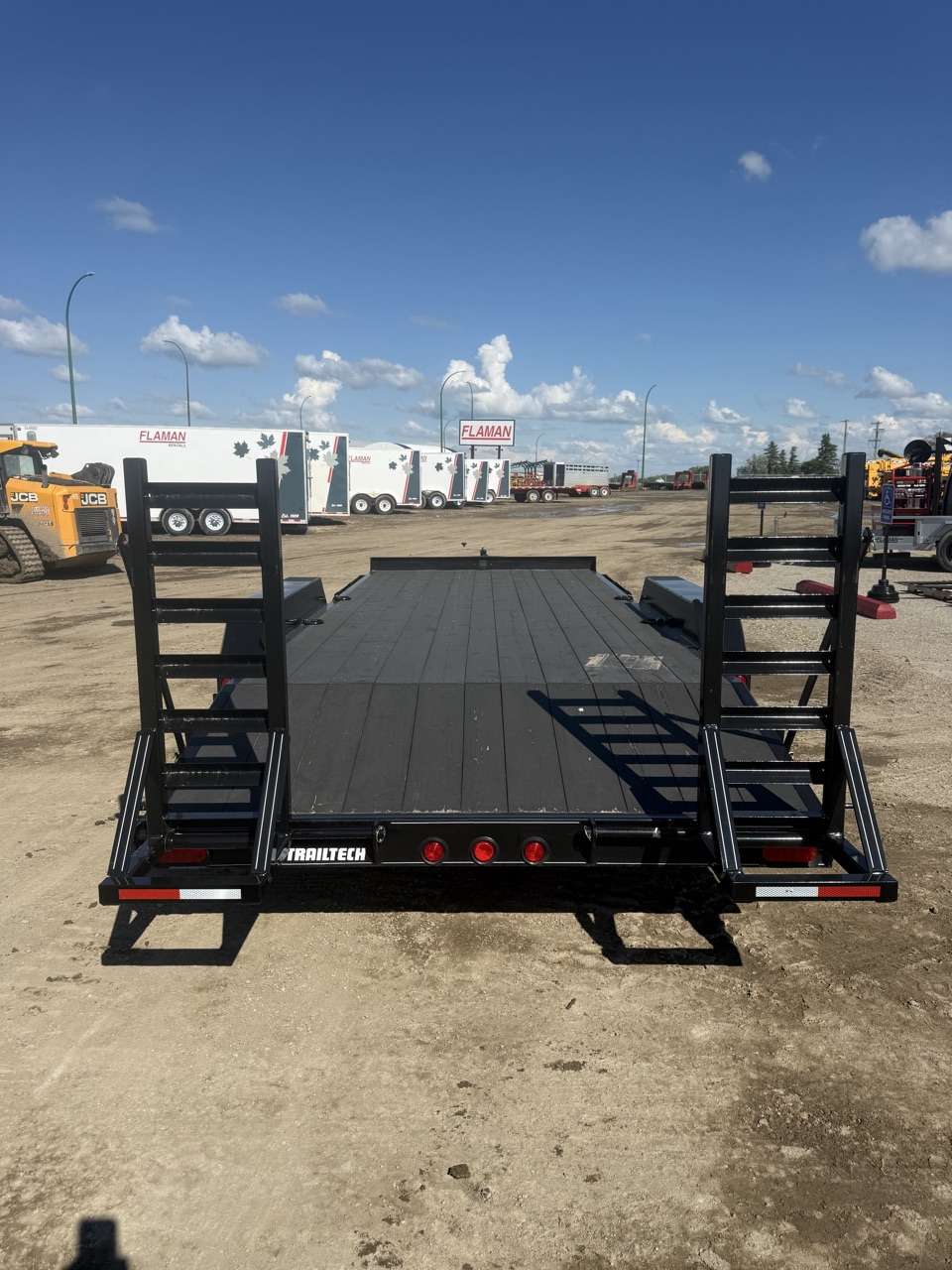 2025 Trailtech 16' + 2' Beavertail Flat Deck Trailer