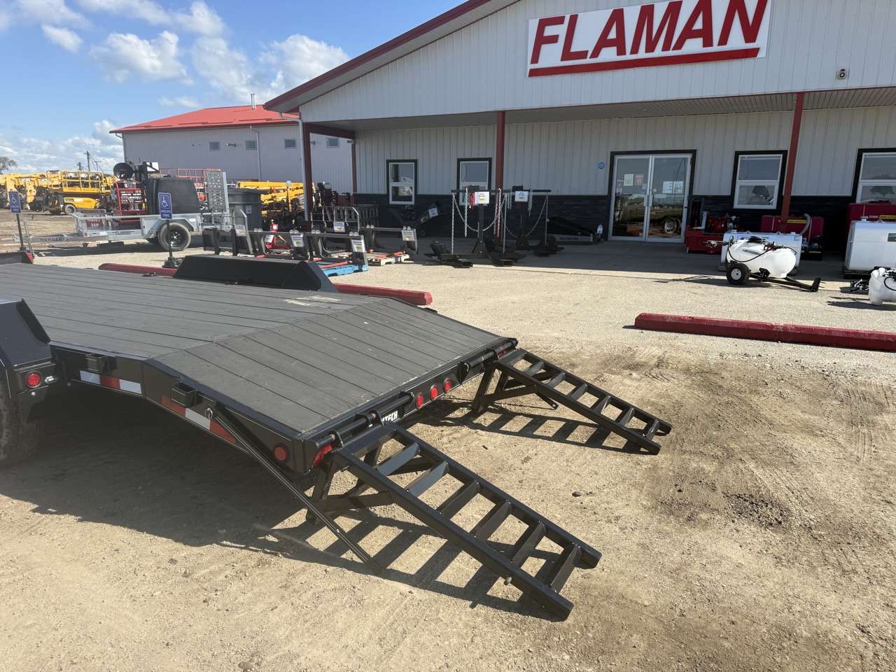 2025 Trailtech 16' + 2' Beavertail Flat Deck Trailer