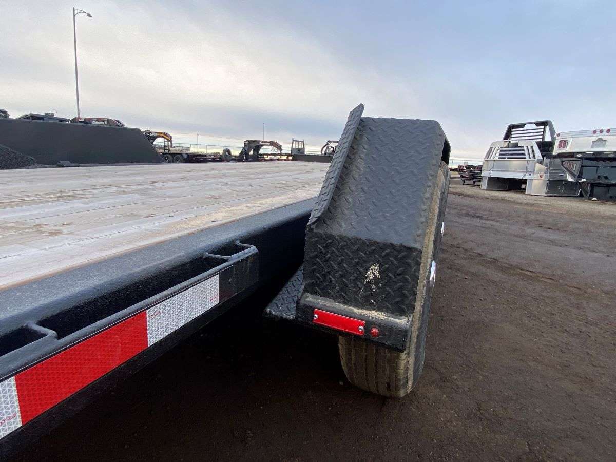 2025 Trailtech 20' Lowboy Flat Deck Tilt Trailer