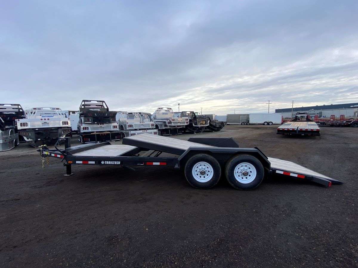 2025 Trailtech 20' Lowboy Flat Deck Tilt Trailer