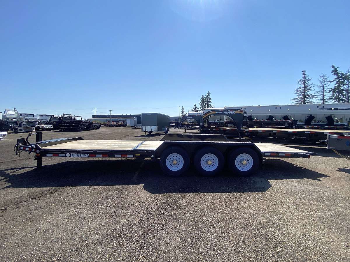 2025 Trailtech 24' Lowboy Flat Deck Tilt Trailer