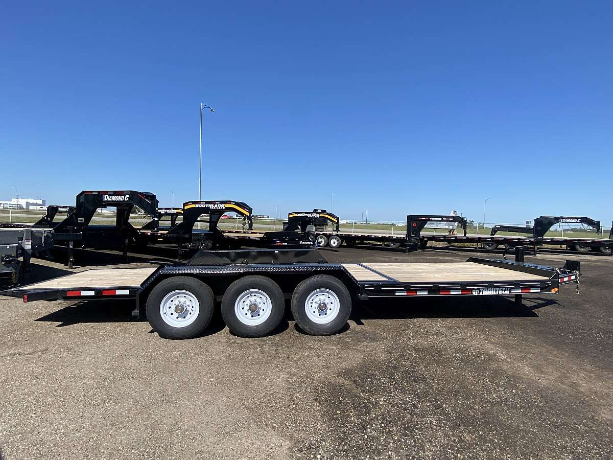 2025 Trailtech 24' Lowboy Flat Deck Tilt Trailer