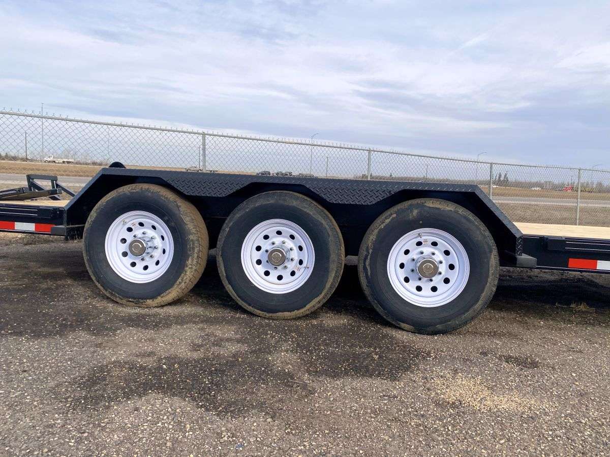 2025 Trailtech 24' Lowboy Tri-Axle Trailer